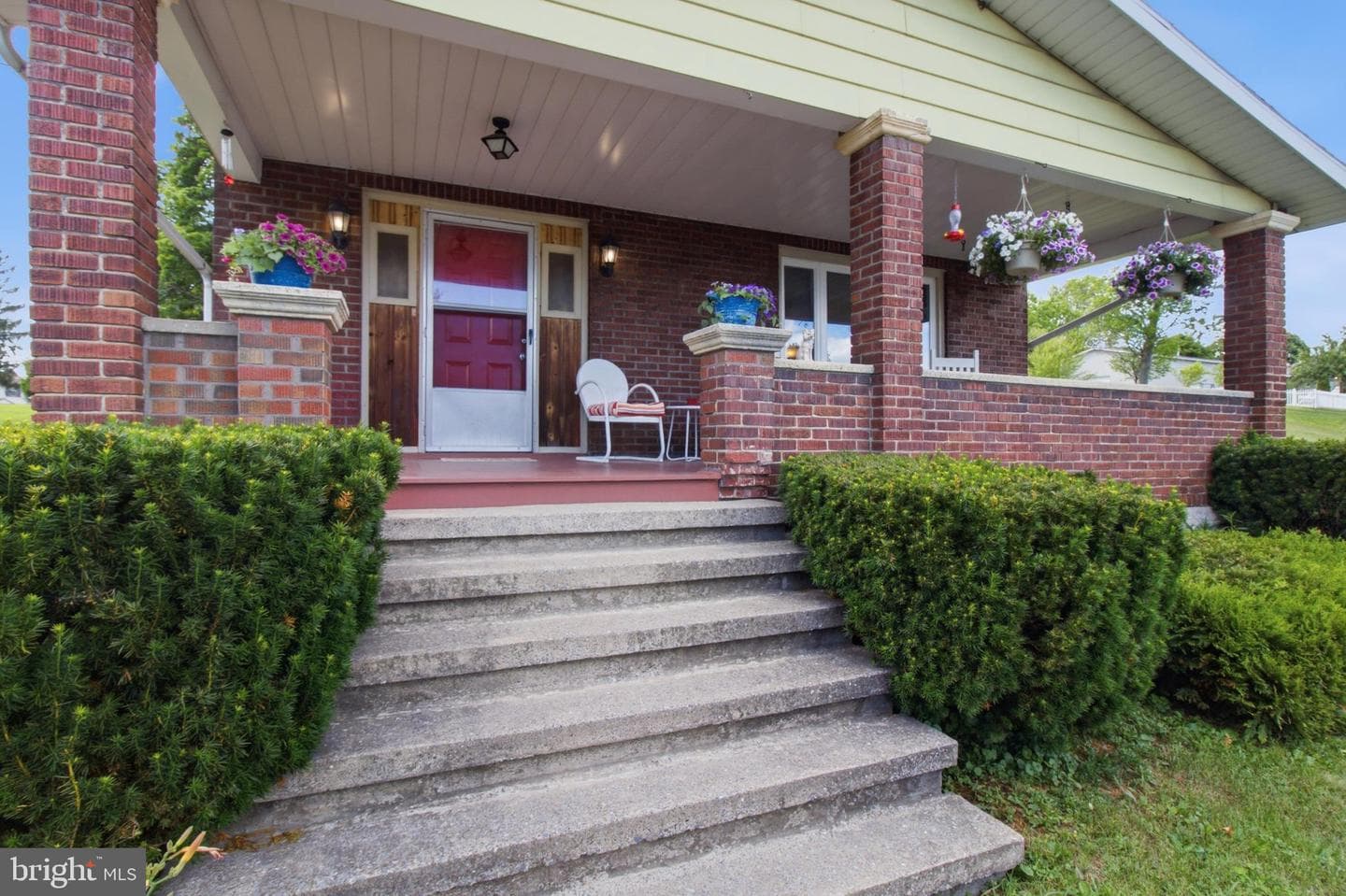 206 Elizabeth Street photo 3