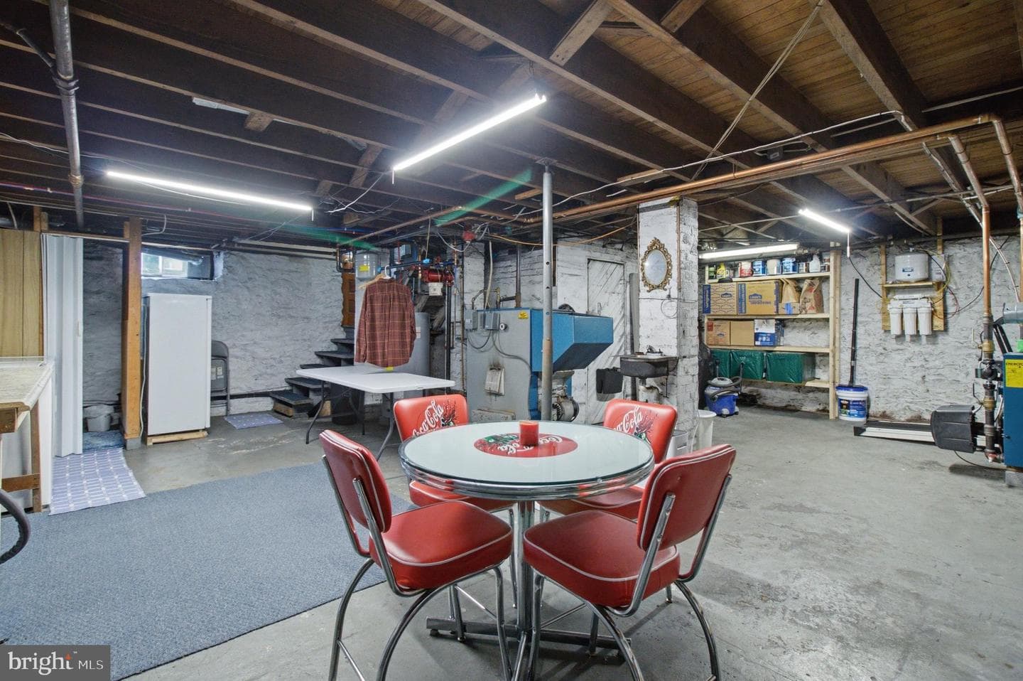 206 Elizabeth Street photo 30