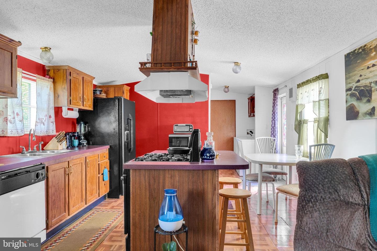 356 Maple Street photo 3
