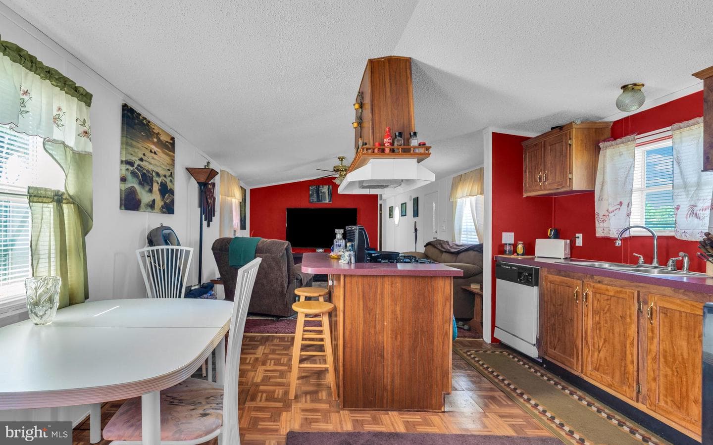 356 Maple Street photo 6