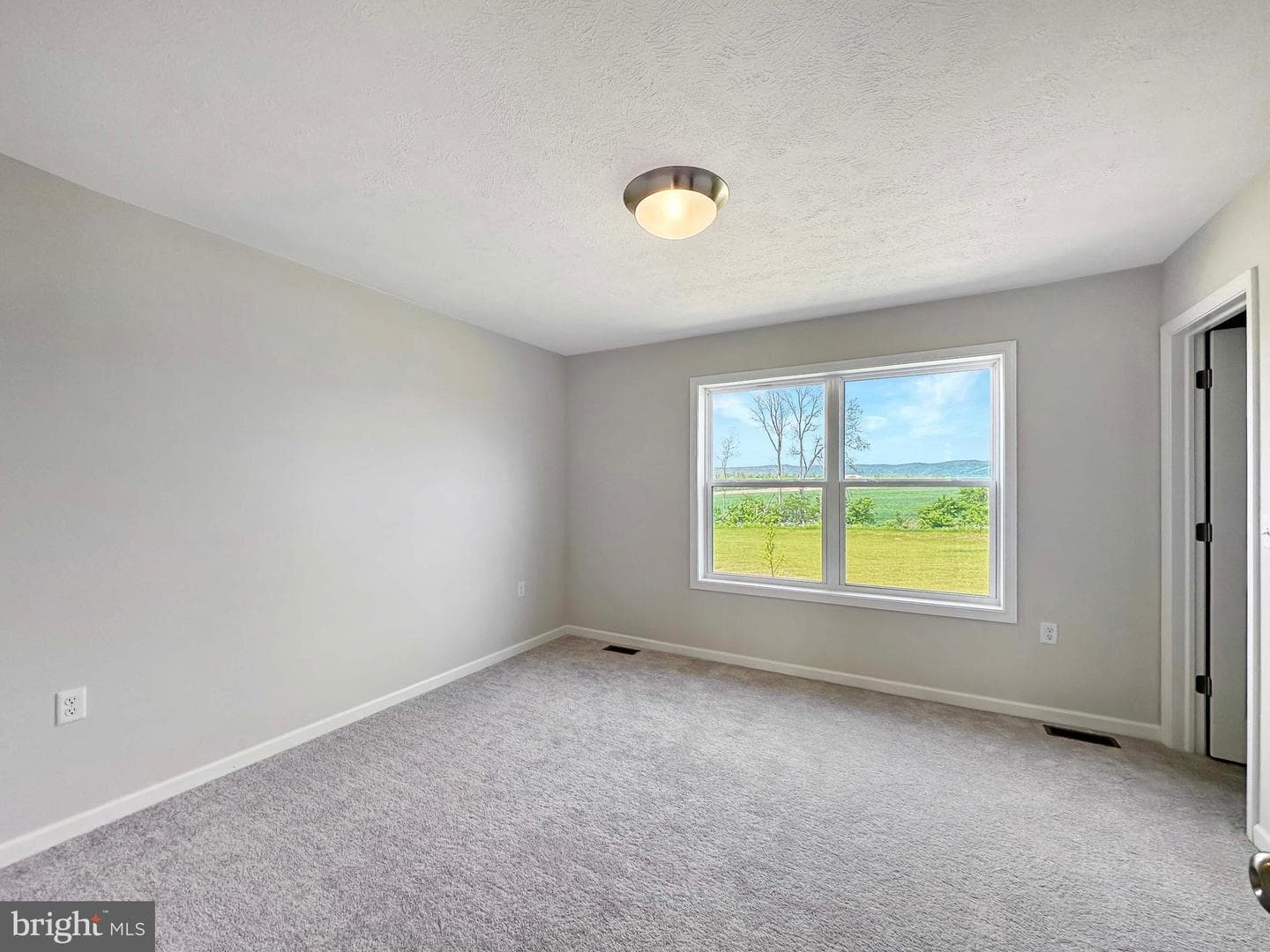 142 Highpoint Park Drive photo 16