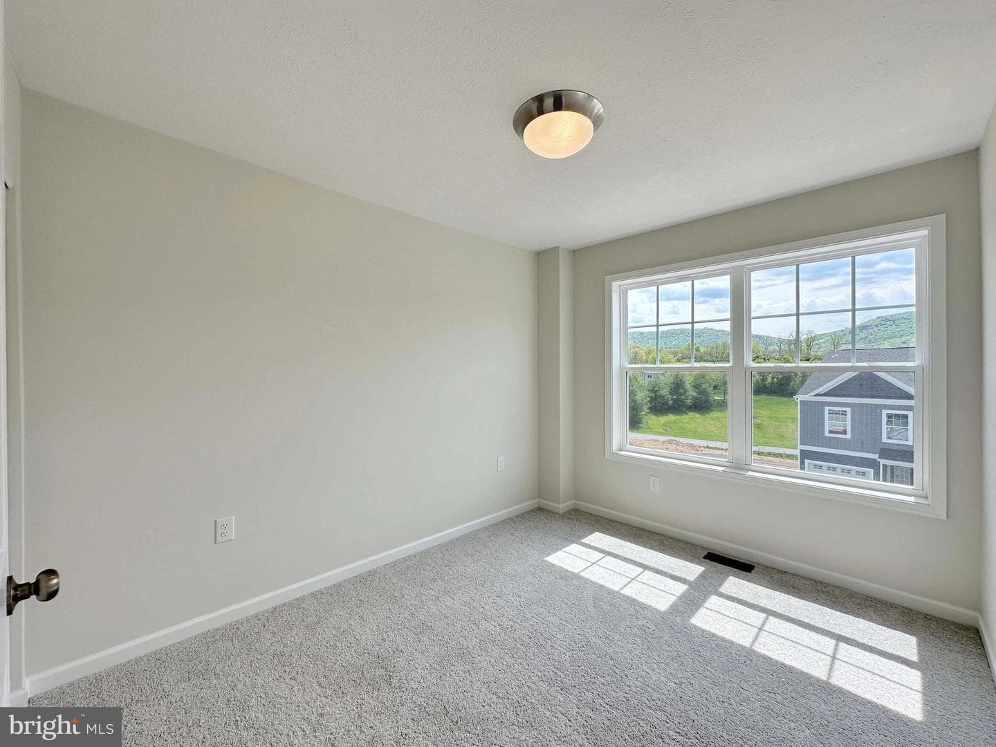 142 Highpoint Park Drive photo 25