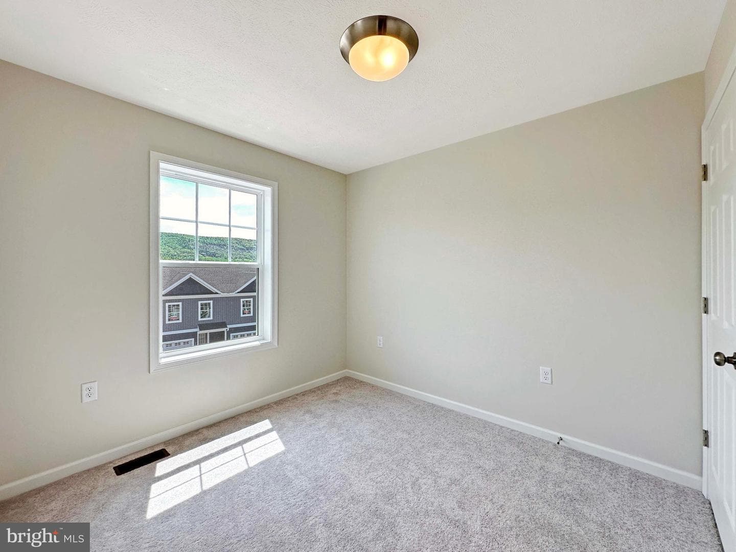 142 Highpoint Park Drive photo 27