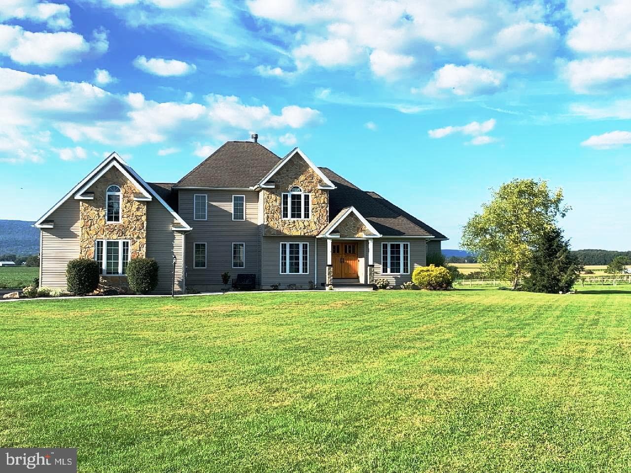 145 Summit Drive photo 1