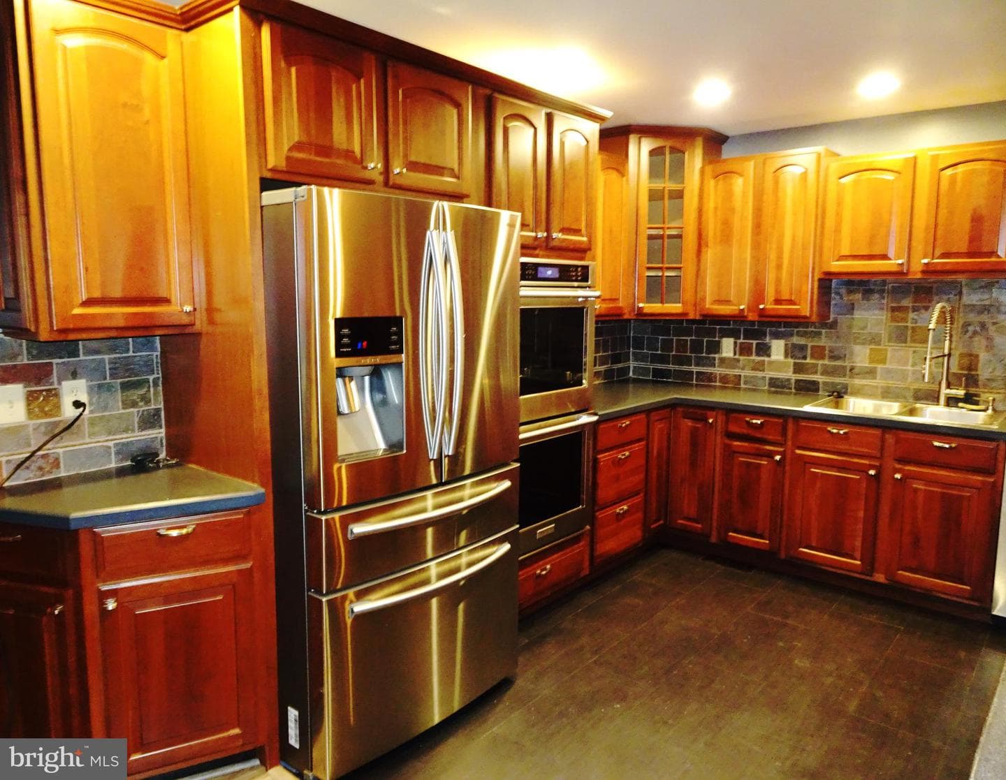 145 Summit Drive photo 11