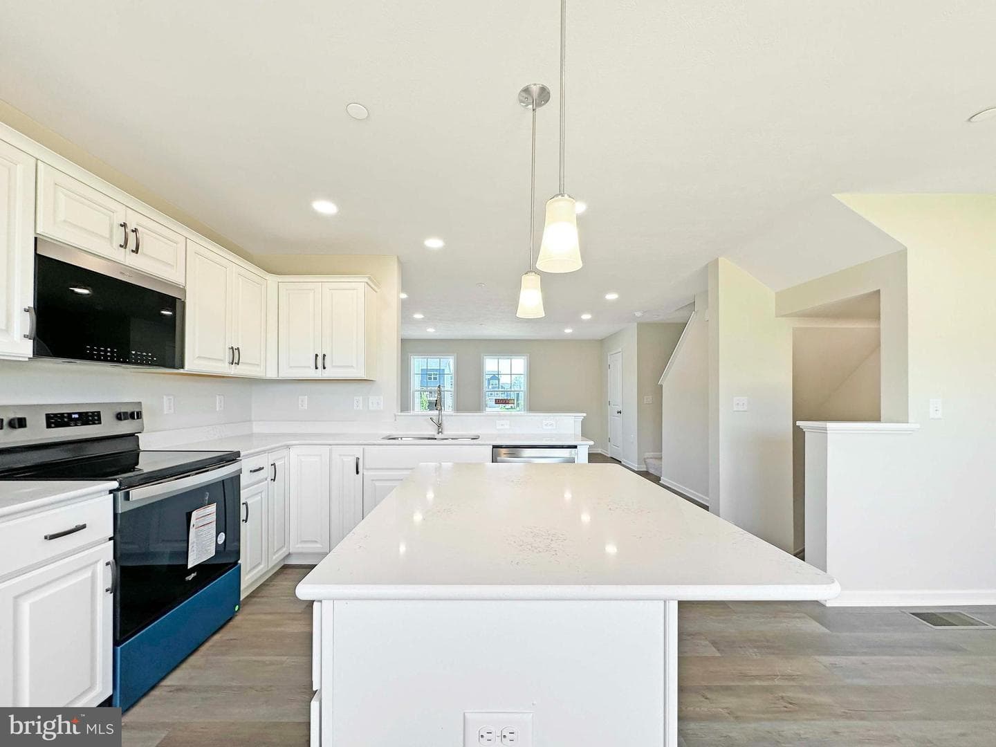 110 Dolomite Drive photo 6