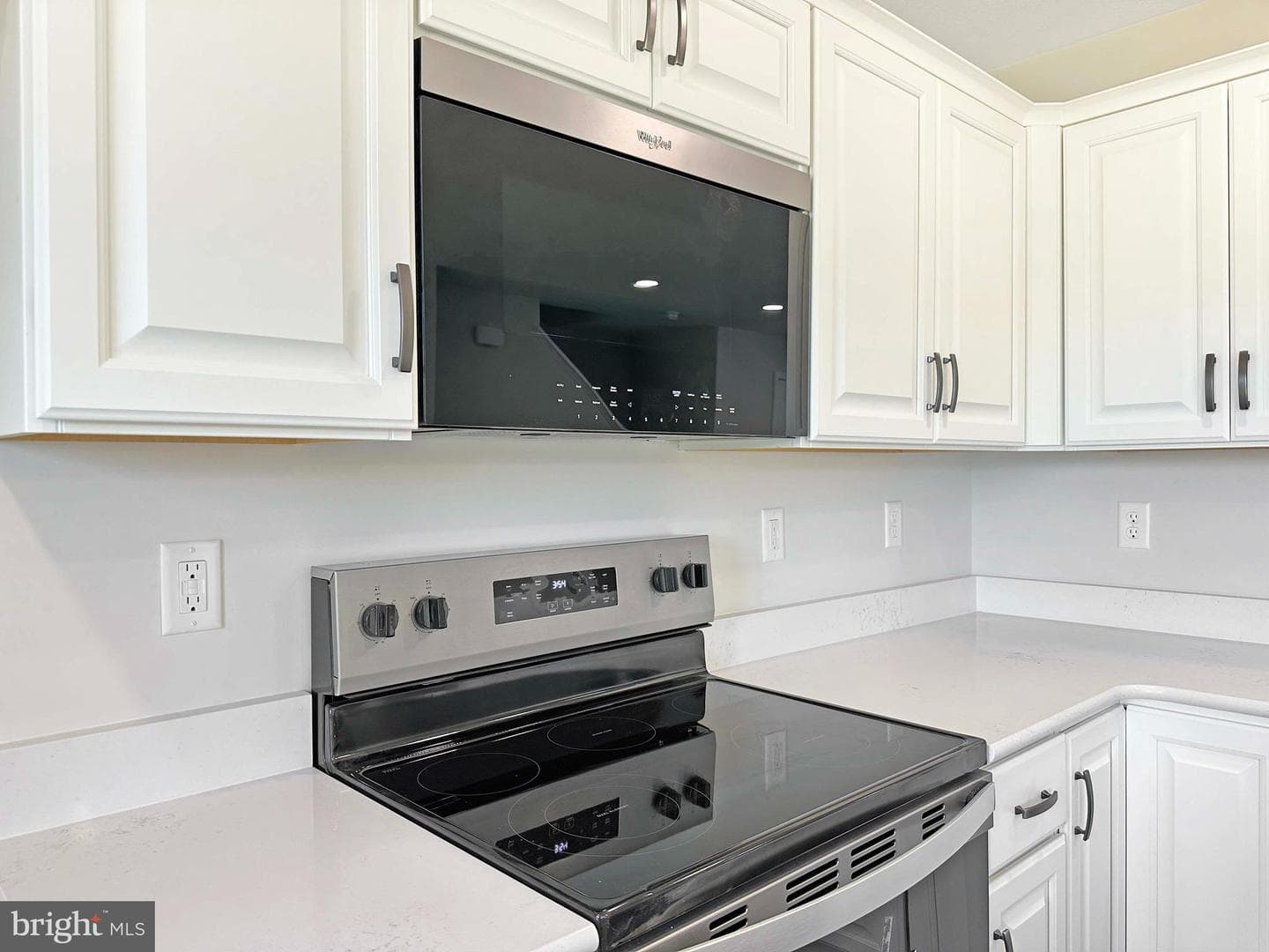 110 Dolomite Drive photo 7