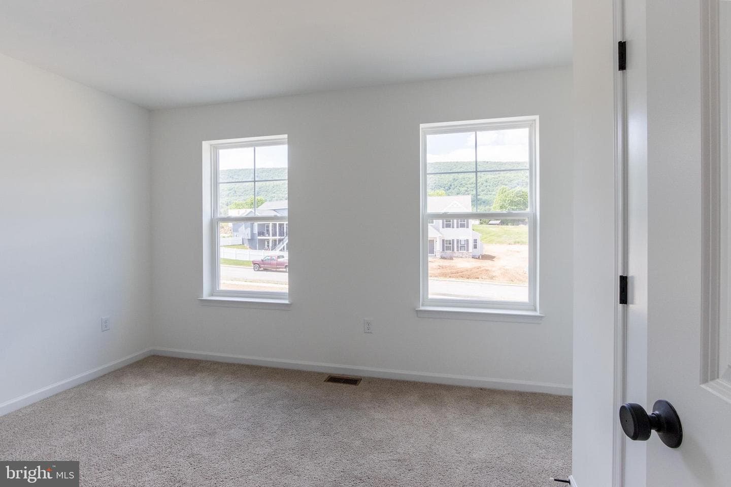 180 Saffron Boulevard #lot 91 photo 12