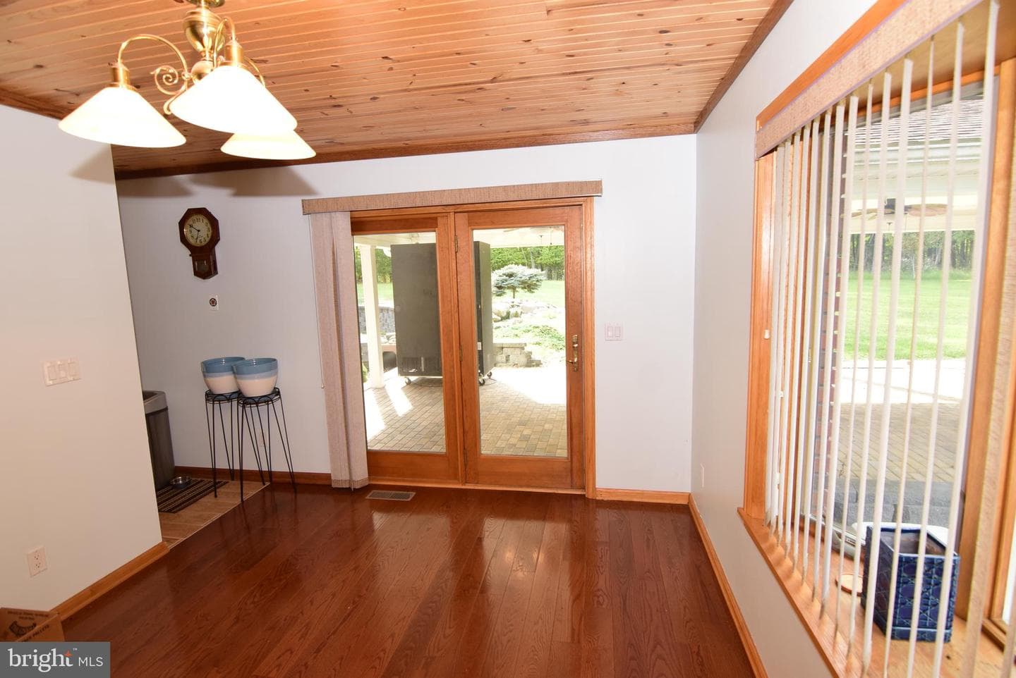 1296 Sunnyside Hollow Road photo 24
