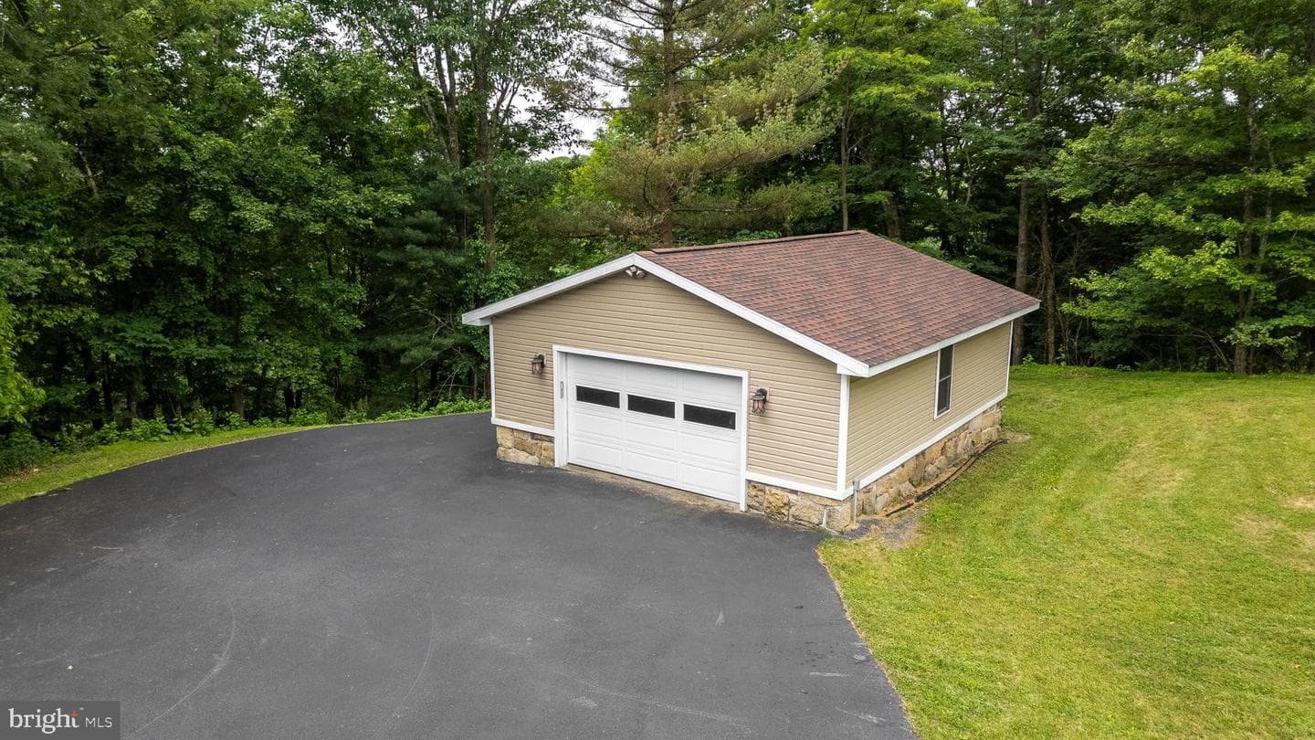 1296 Sunnyside Hollow Road photo 47