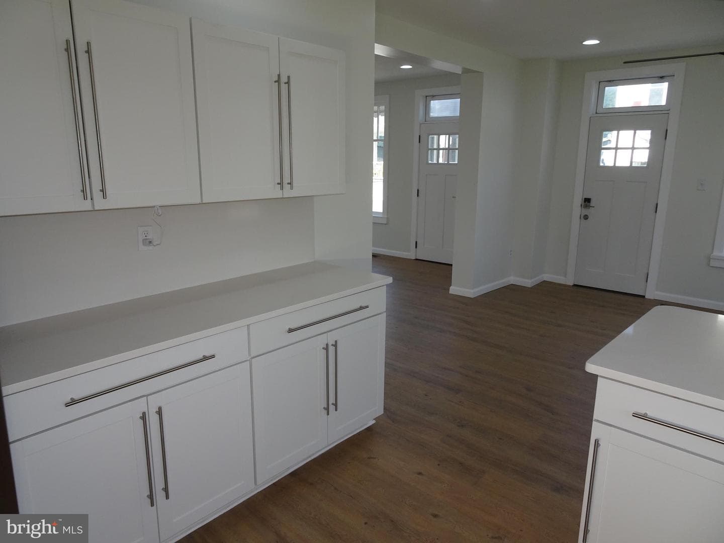 114 W Main Street photo 9