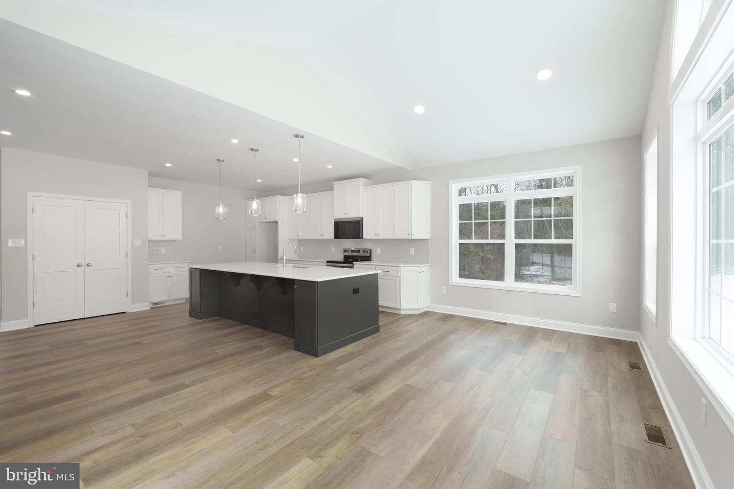 2431 Barns Lane photo 31