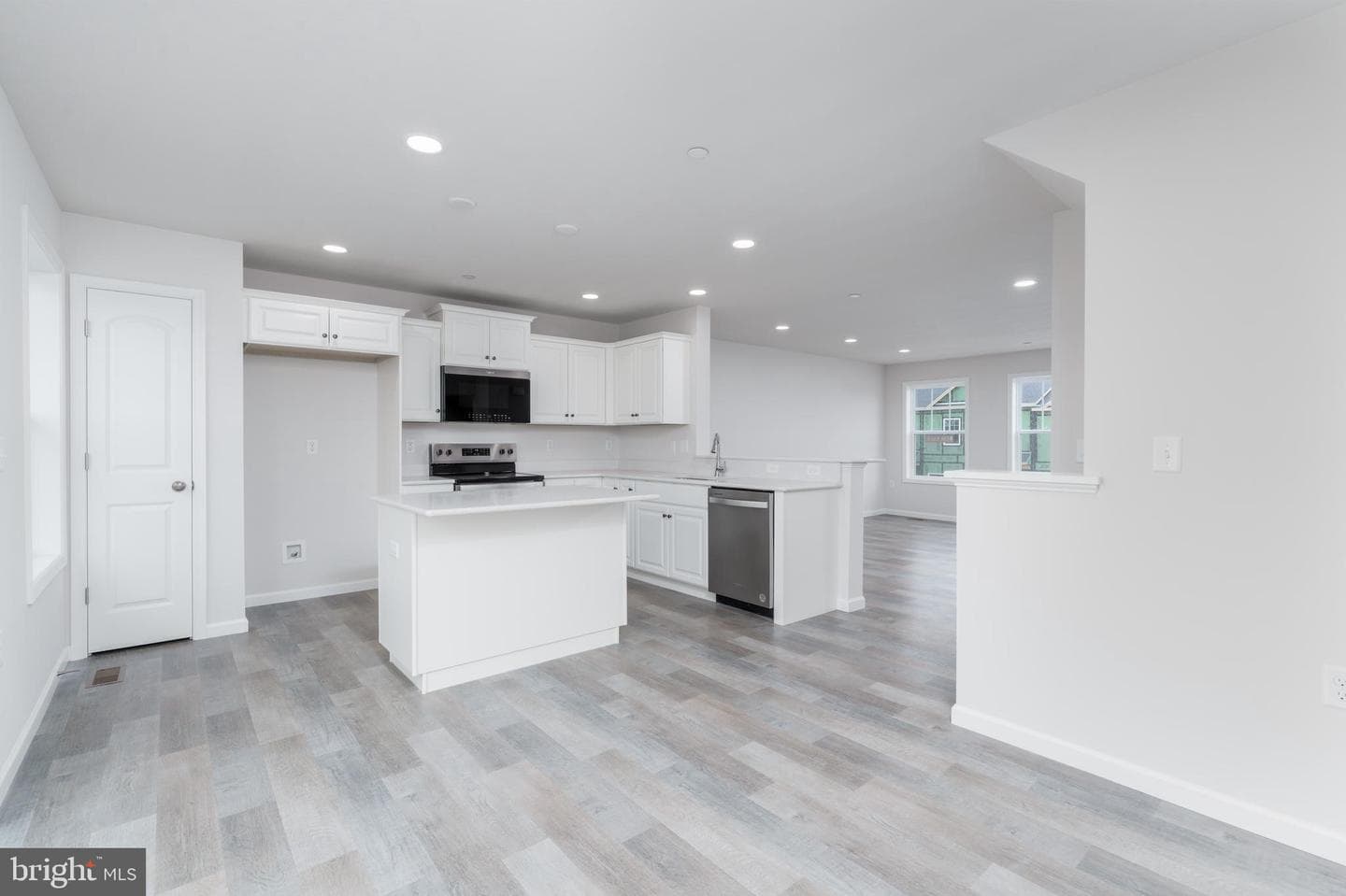 172 Highpoint Park Drive photo 8