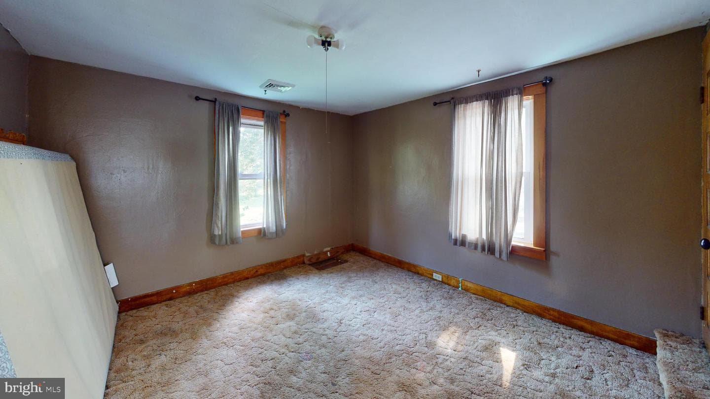 127 E Hannah Lane photo 13