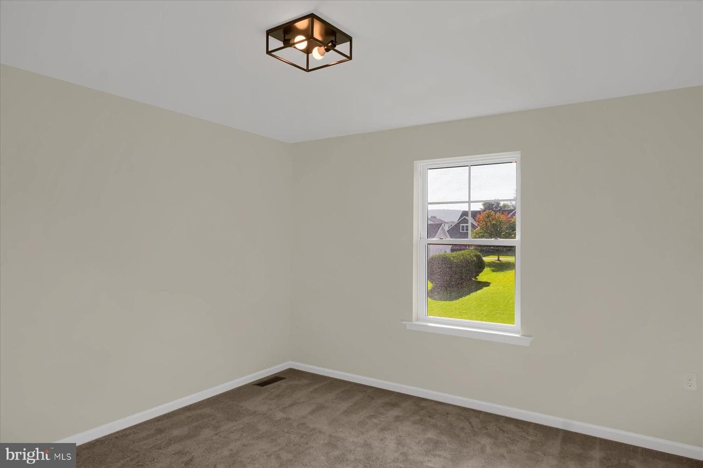 83 Landon Drive photo 23