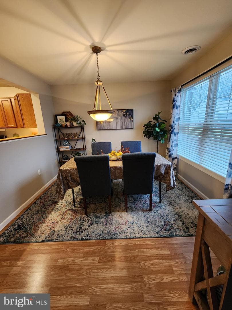 139 Winchester Court photo 6