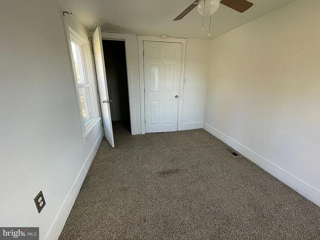 623 Fairview Street photo 15