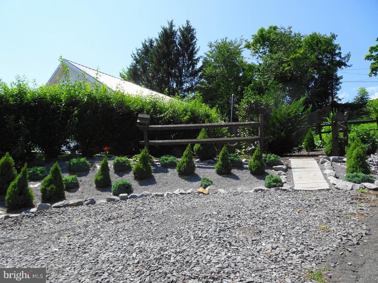 623 Fairview Street photo 5