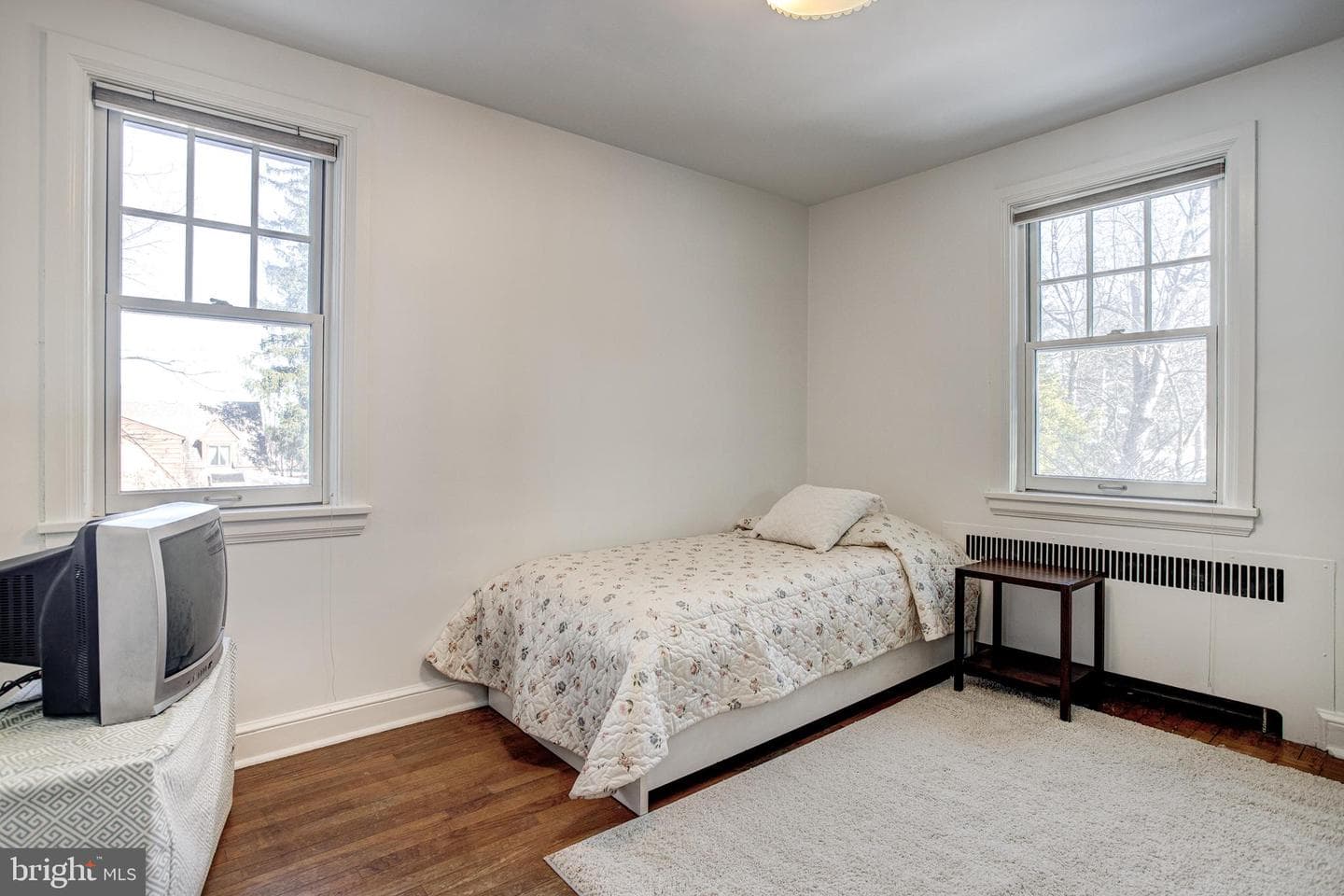 458 E Fairmount Avenue photo 31