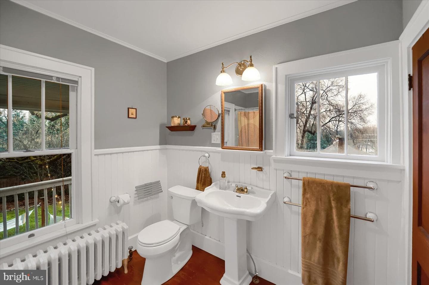525 E Foster Avenue photo 37