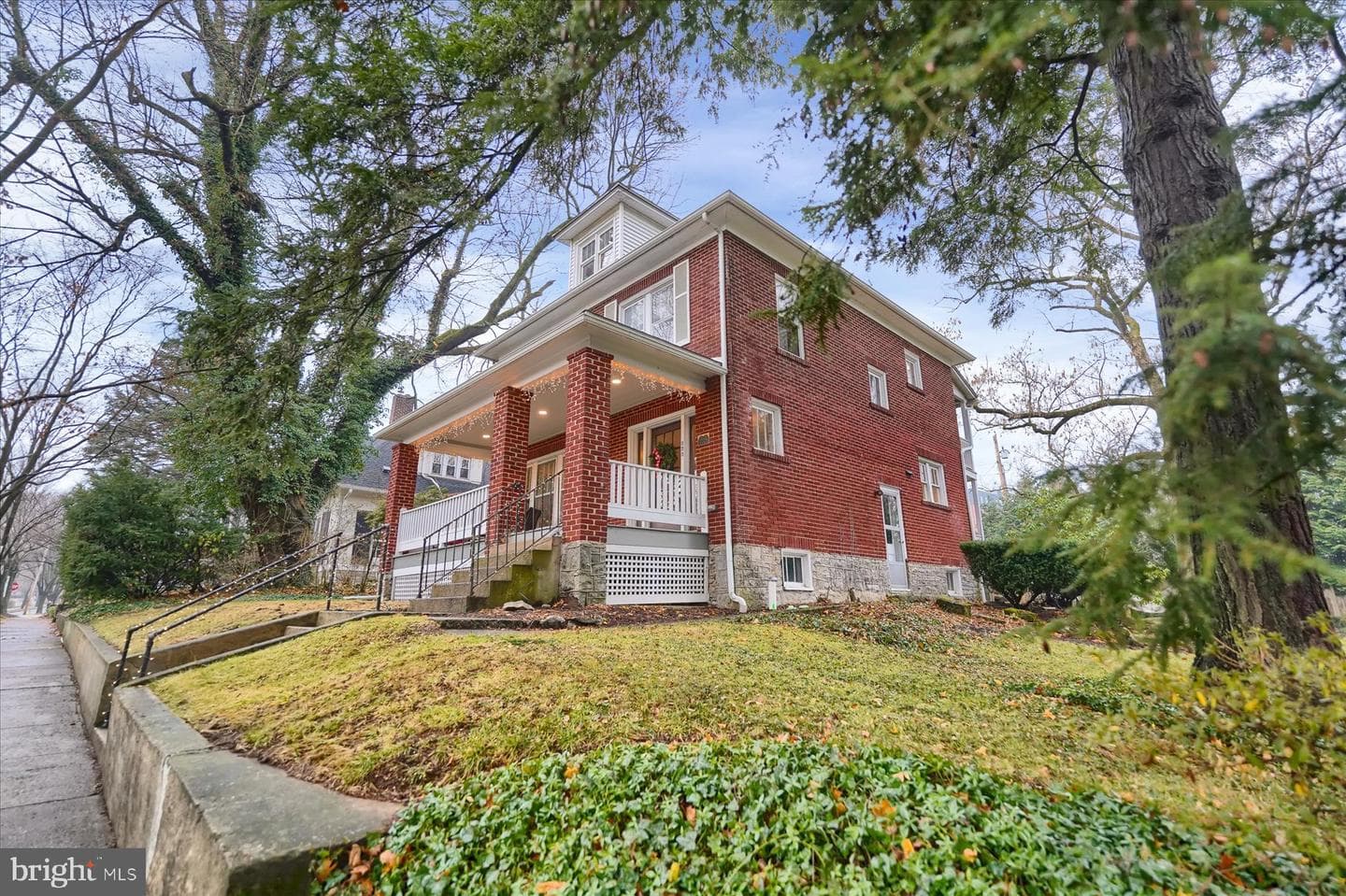 525 E Foster Avenue photo 6