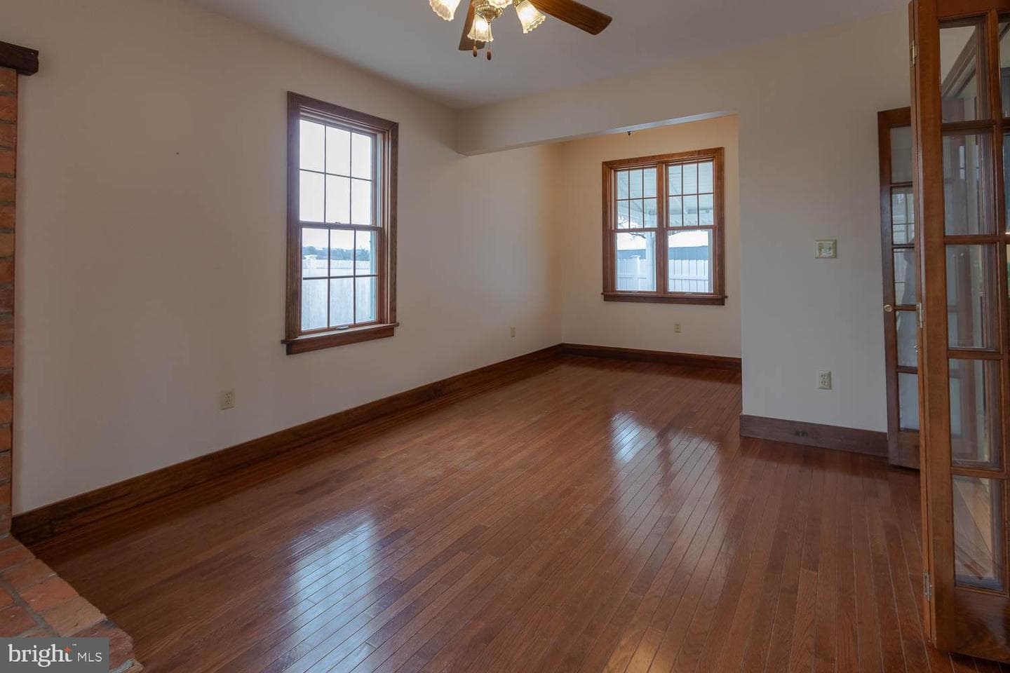 338 E Lamb Street photo 14