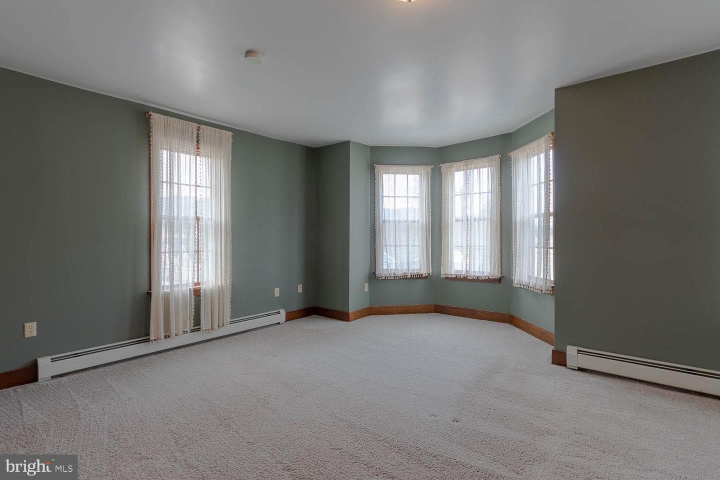 338 E Lamb Street photo 21