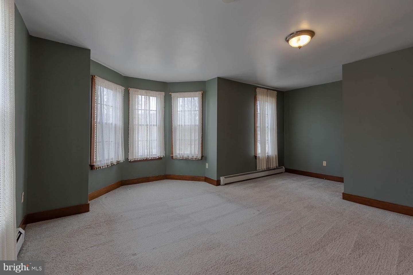 338 E Lamb Street photo 23