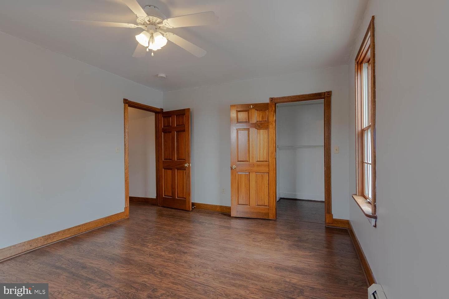 338 E Lamb Street photo 29