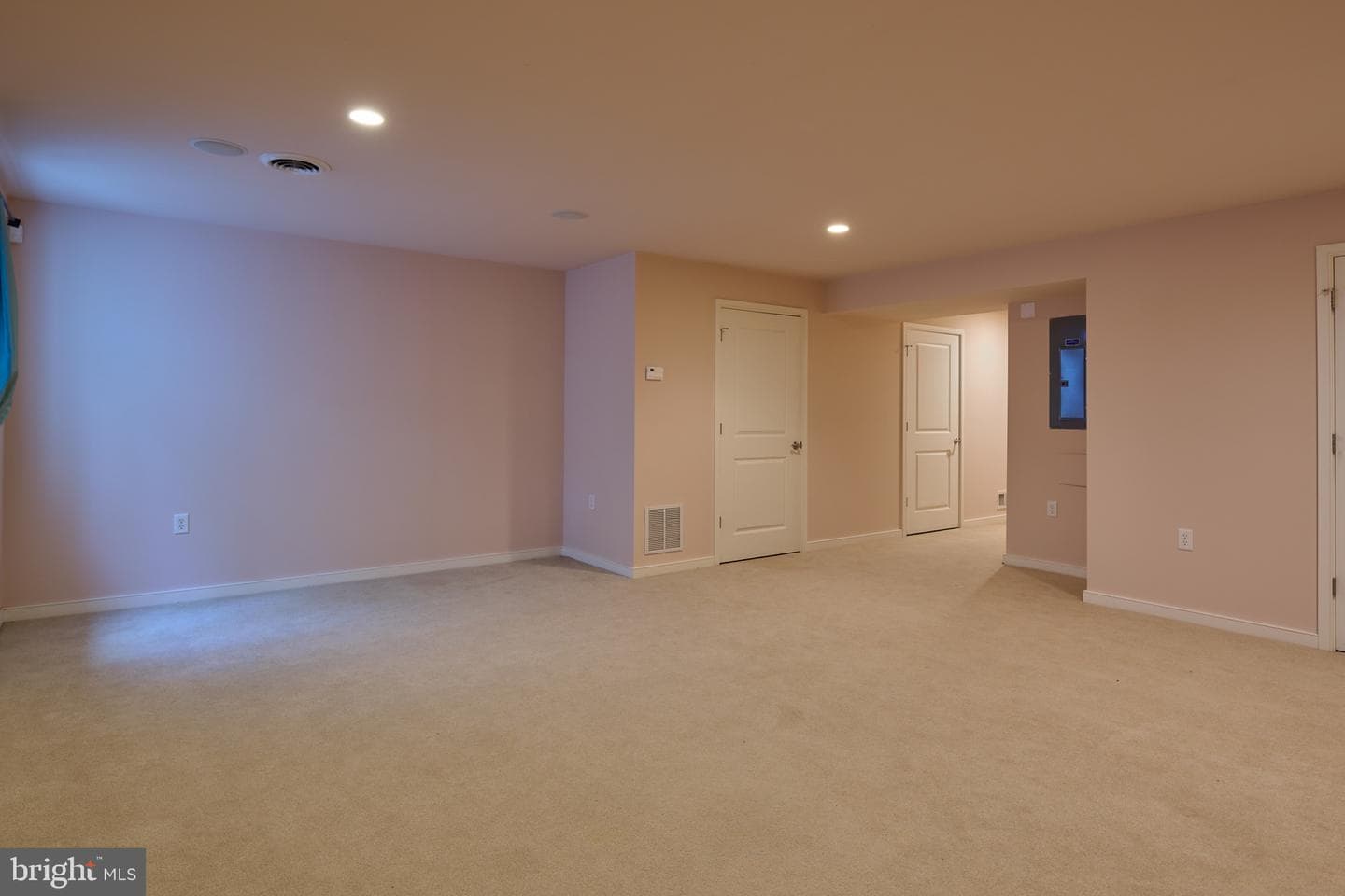 185 Wiltree Court photo 24