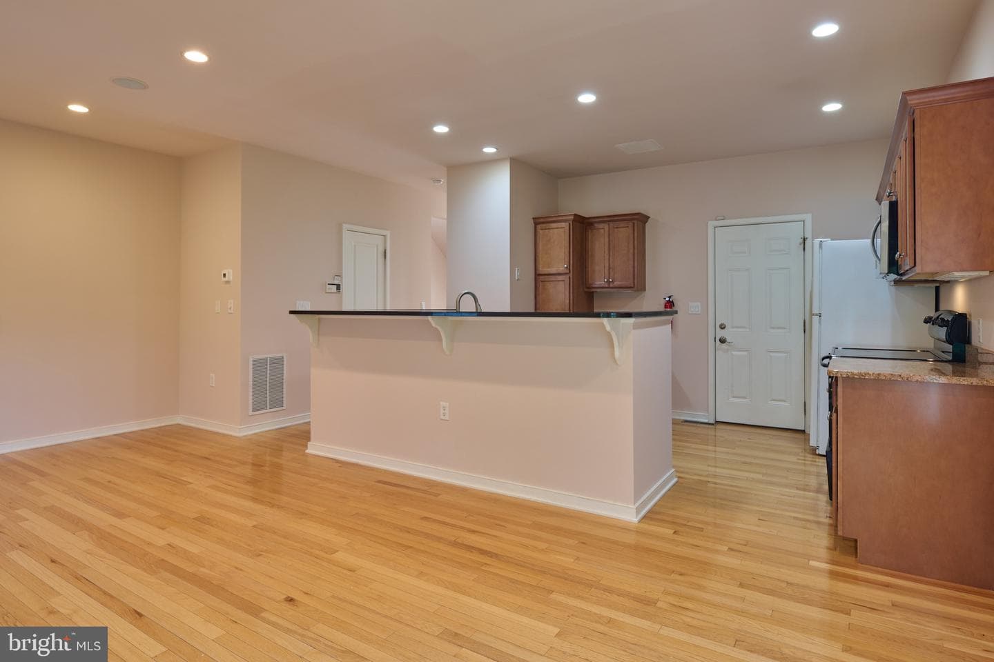 185 Wiltree Court photo 9