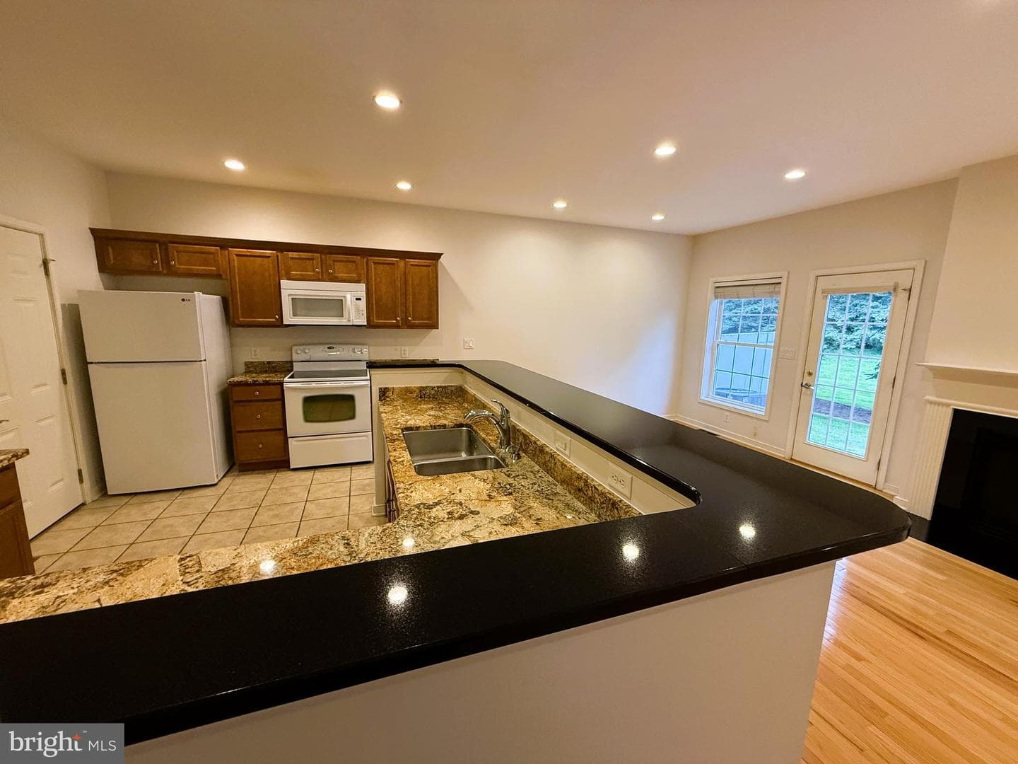 187 Wiltree Court photo 6