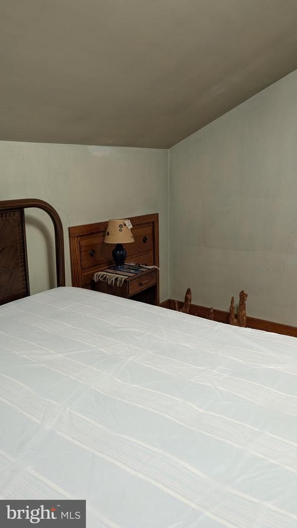 926 W Beaver Avenue photo 37