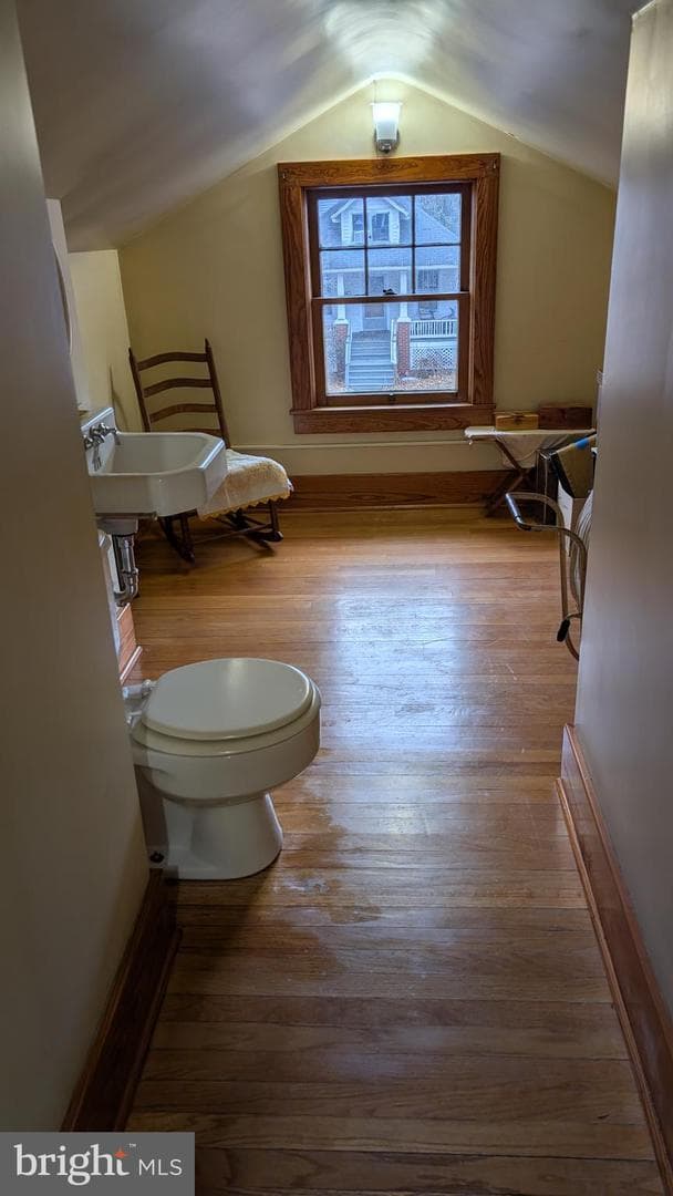 926 W Beaver Avenue photo 46