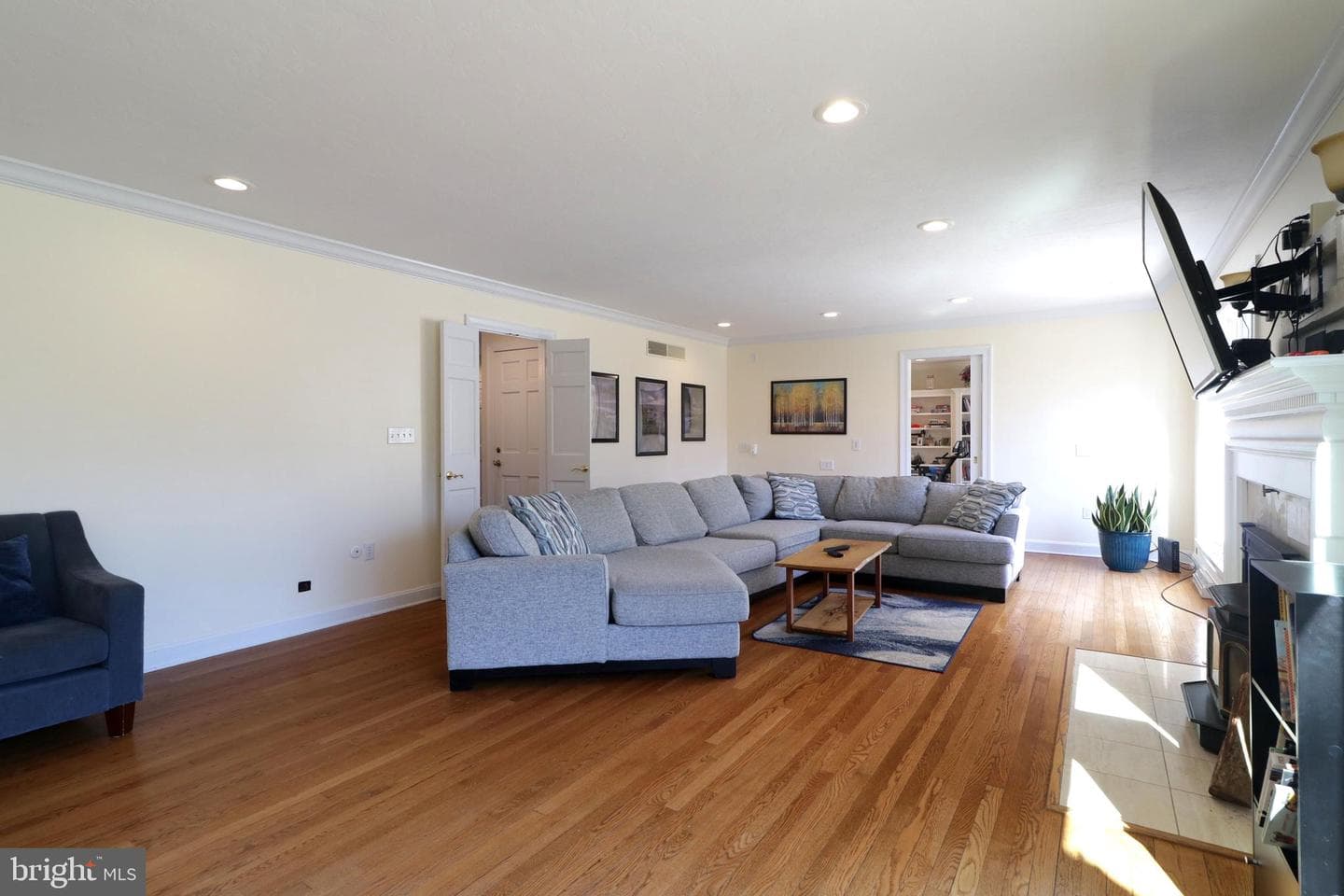 2610 Sleepy Hollow Drive photo 15