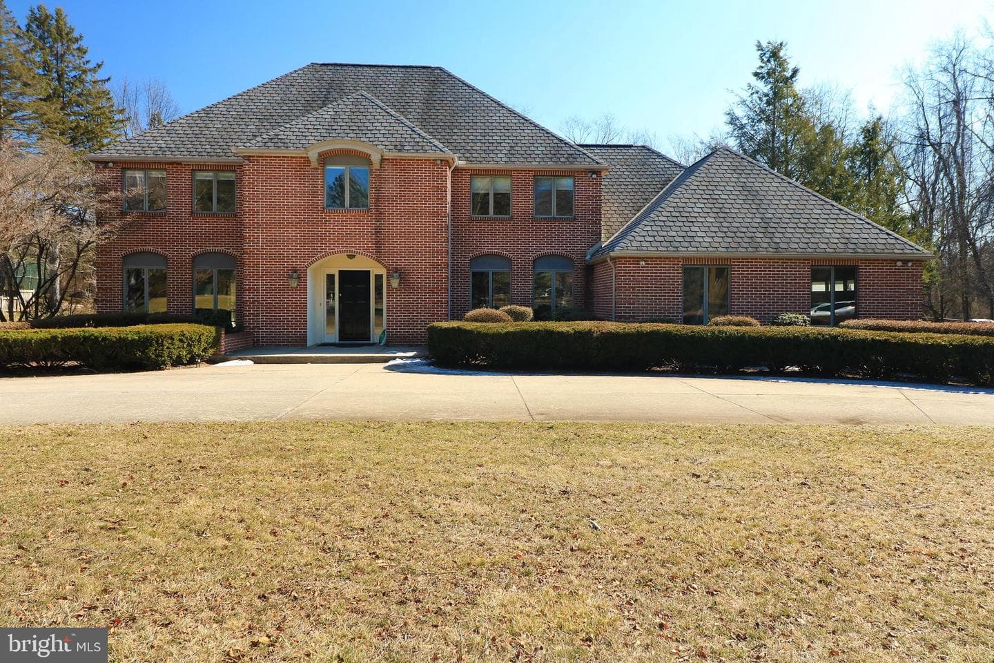 2610 Sleepy Hollow Drive photo 3