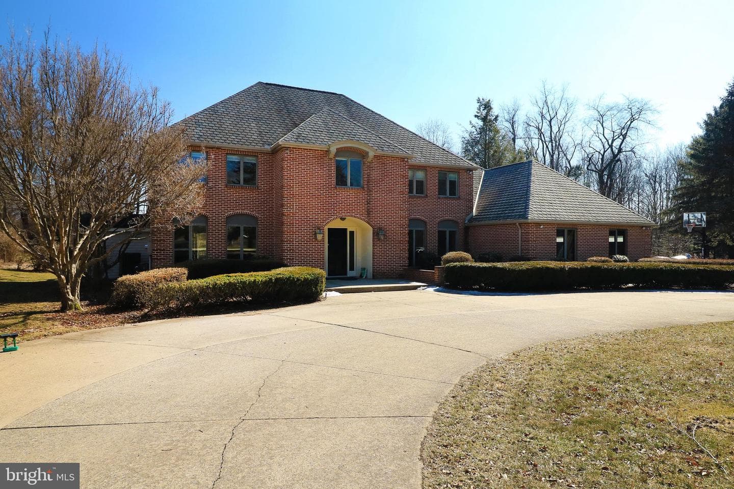 2610 Sleepy Hollow Drive photo 4