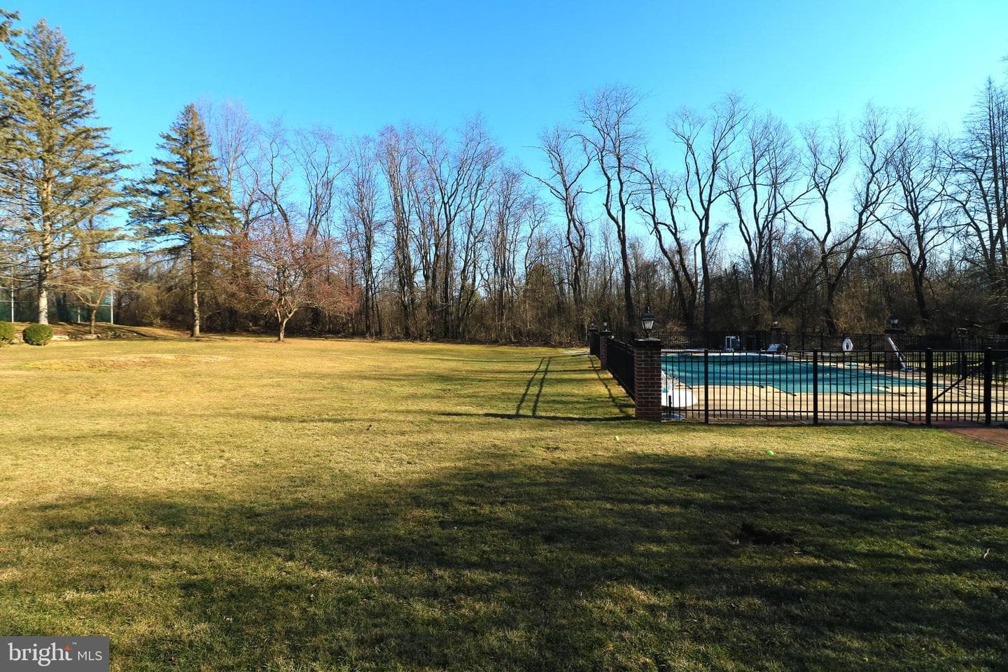 2610 Sleepy Hollow Drive photo 82