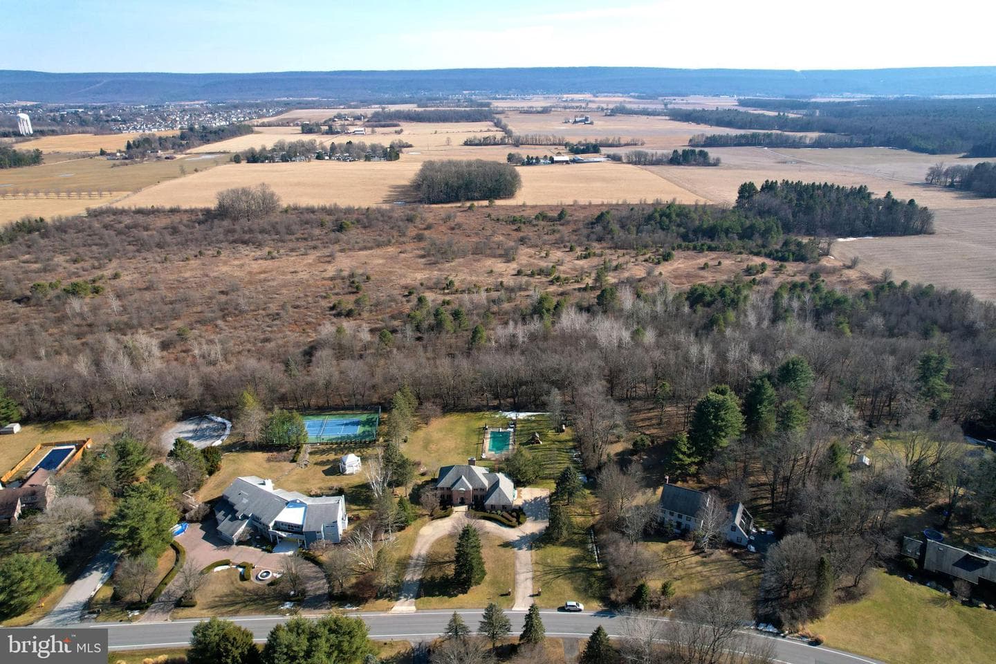 2610 Sleepy Hollow Drive photo 94