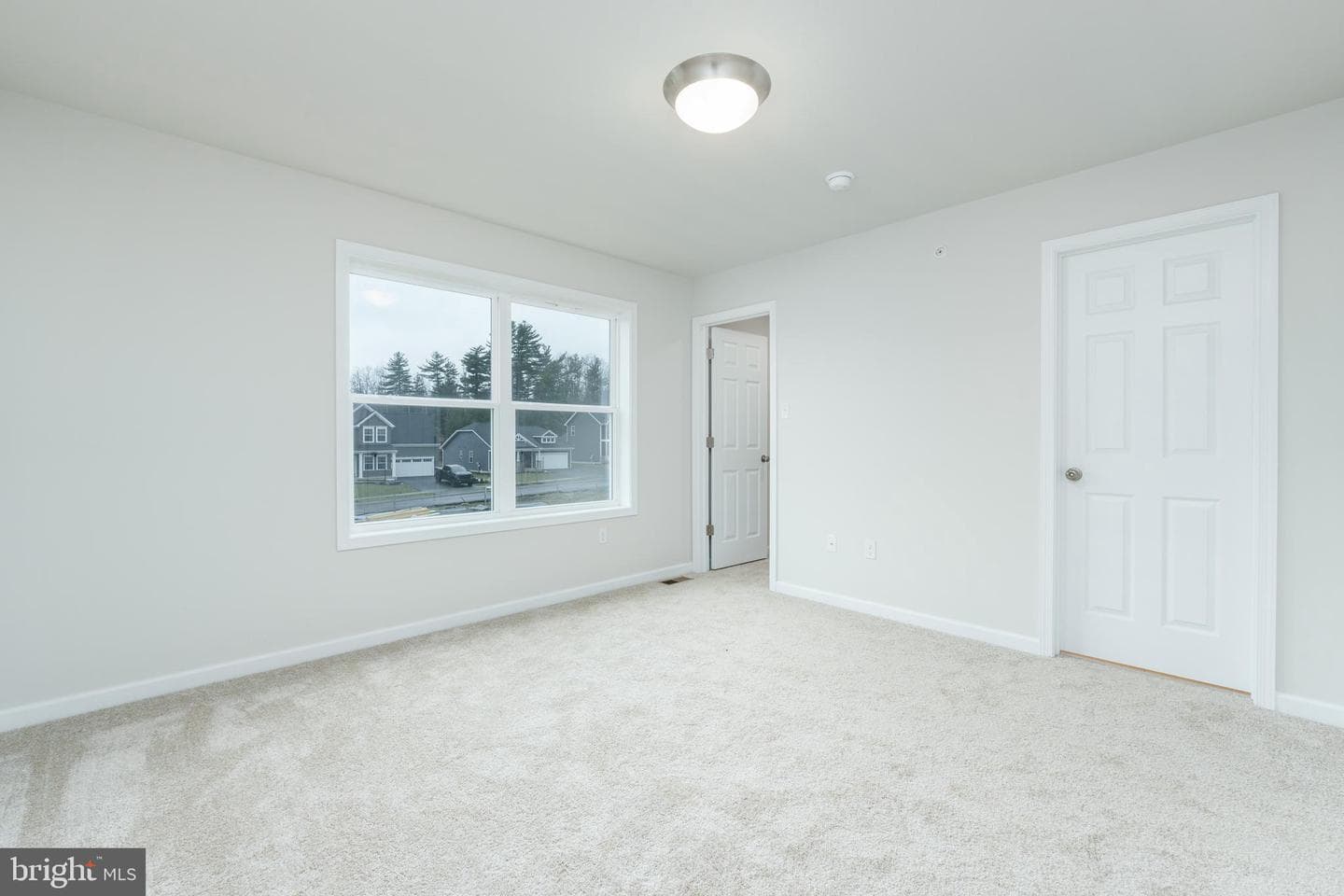 128 Dolomite Drive photo 13