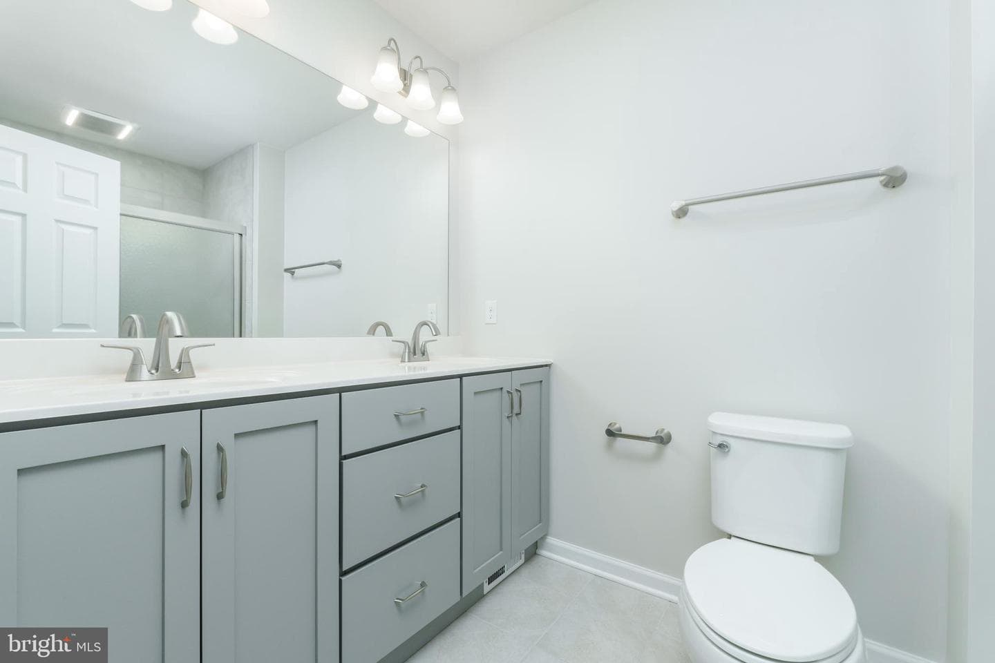 128 Dolomite Drive photo 17