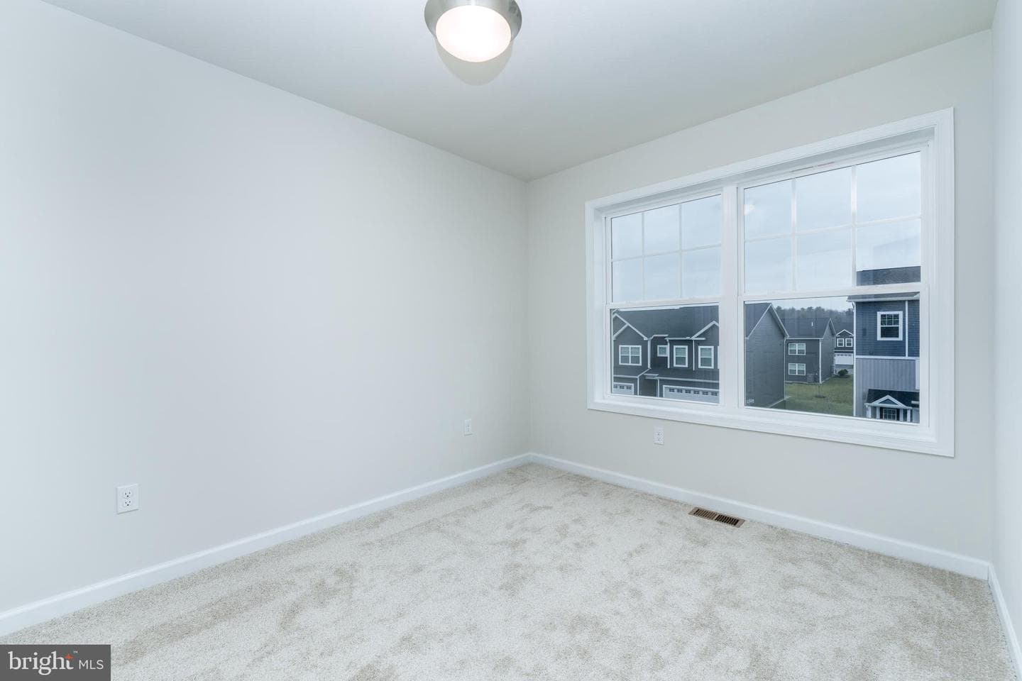 128 Dolomite Drive photo 19