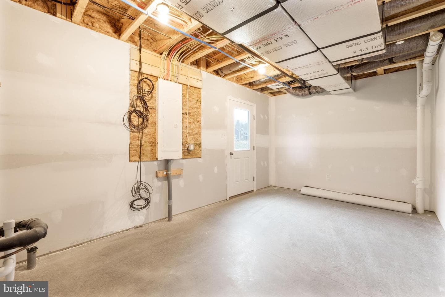 128 Dolomite Drive photo 24