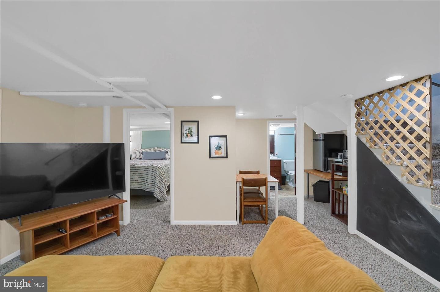 157 Hartswick Avenue photo 34