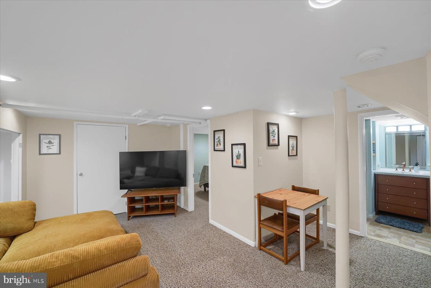 157 Hartswick Avenue photo 36