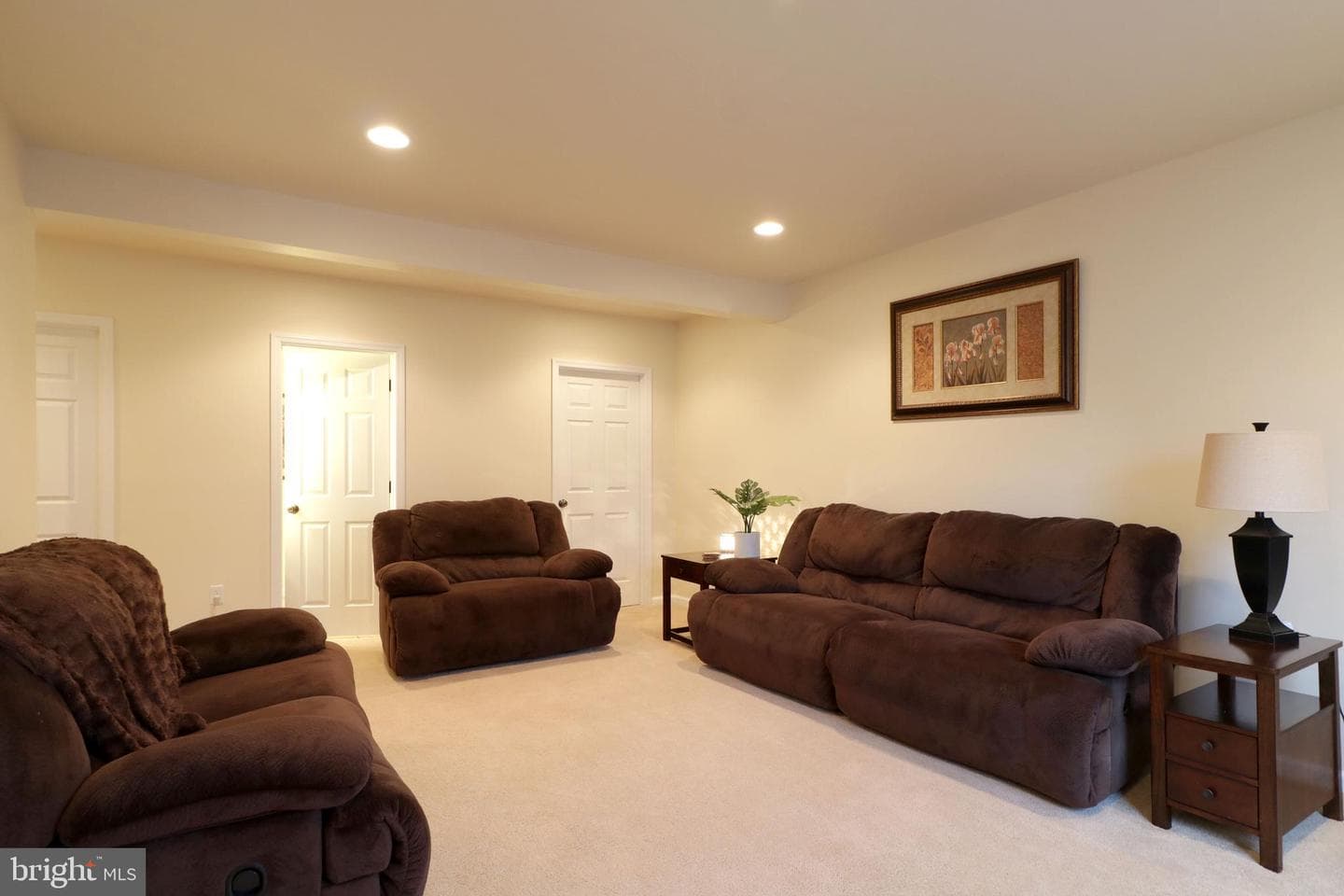 120 Faust Circle photo 8