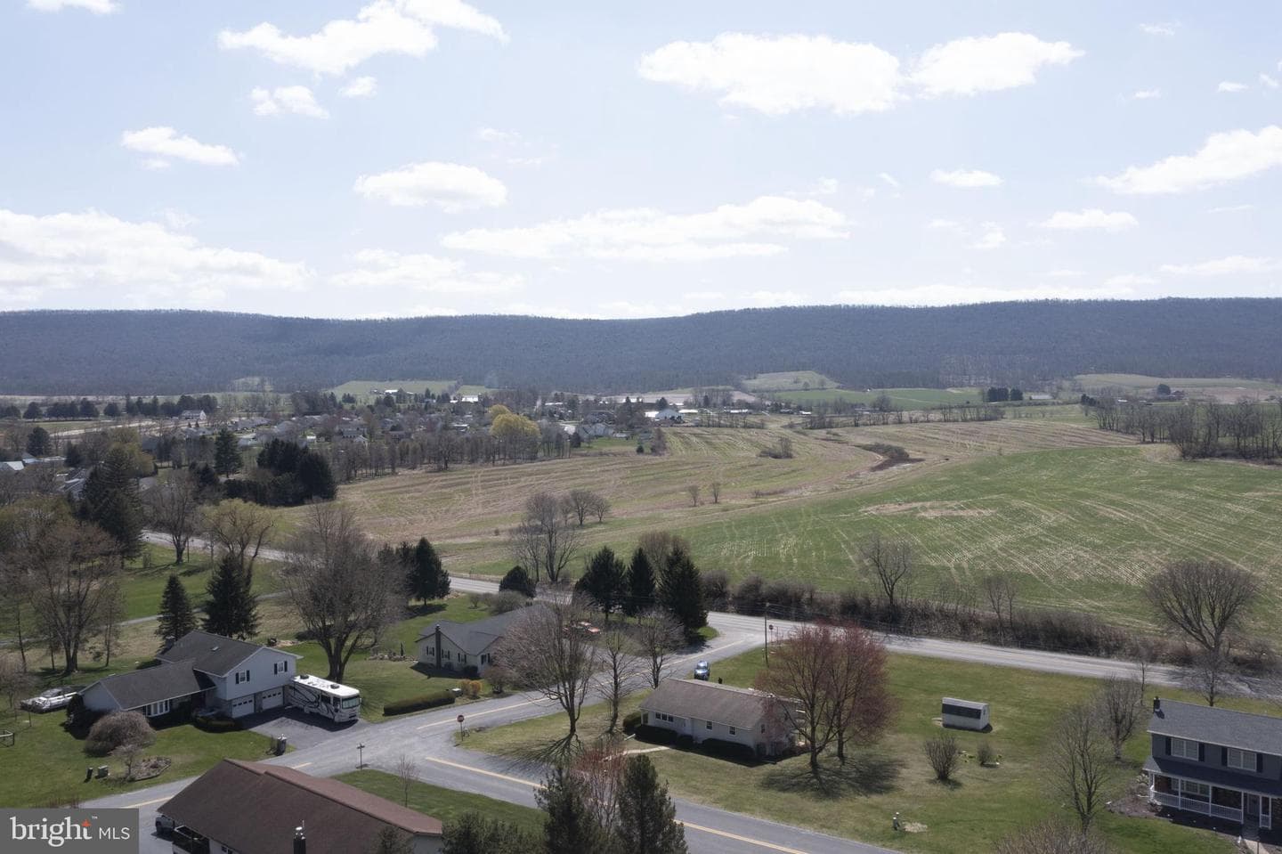 196 Scenic Drive photo 24