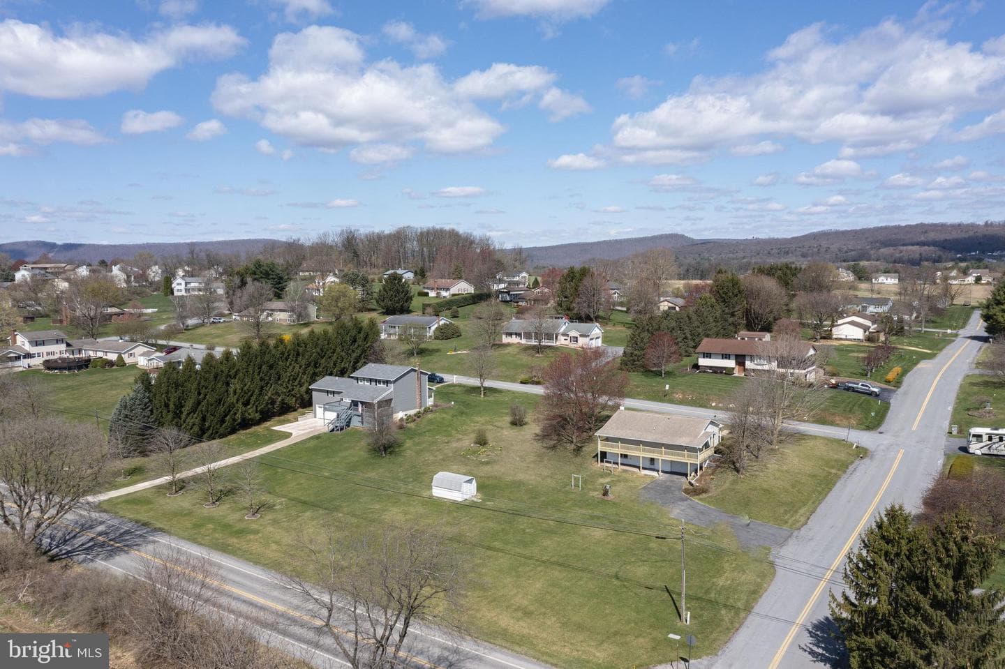 196 Scenic Drive photo 25