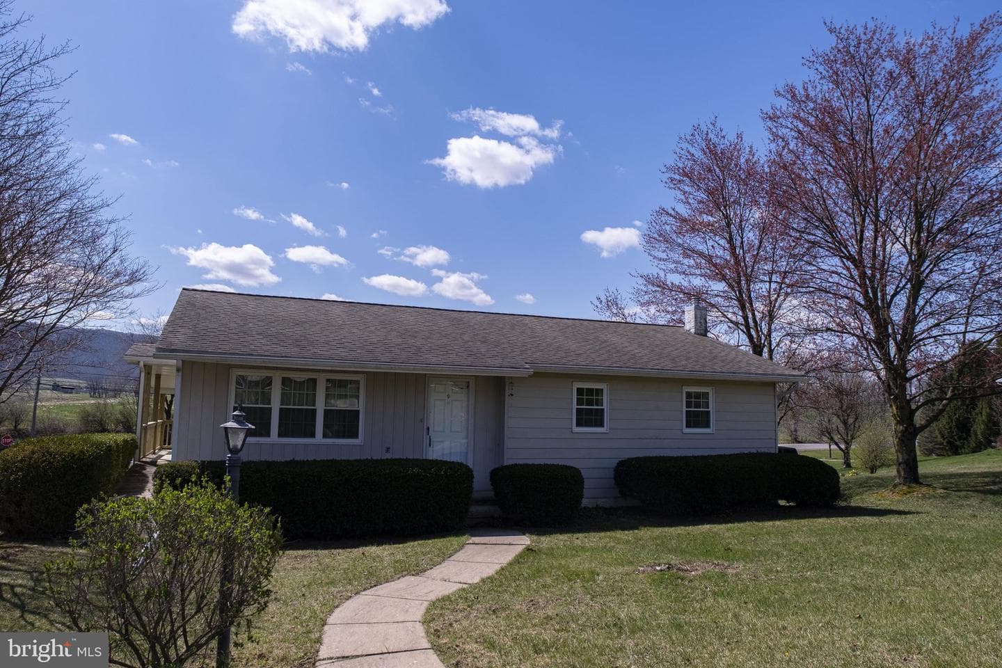 196 Scenic Drive photo 3