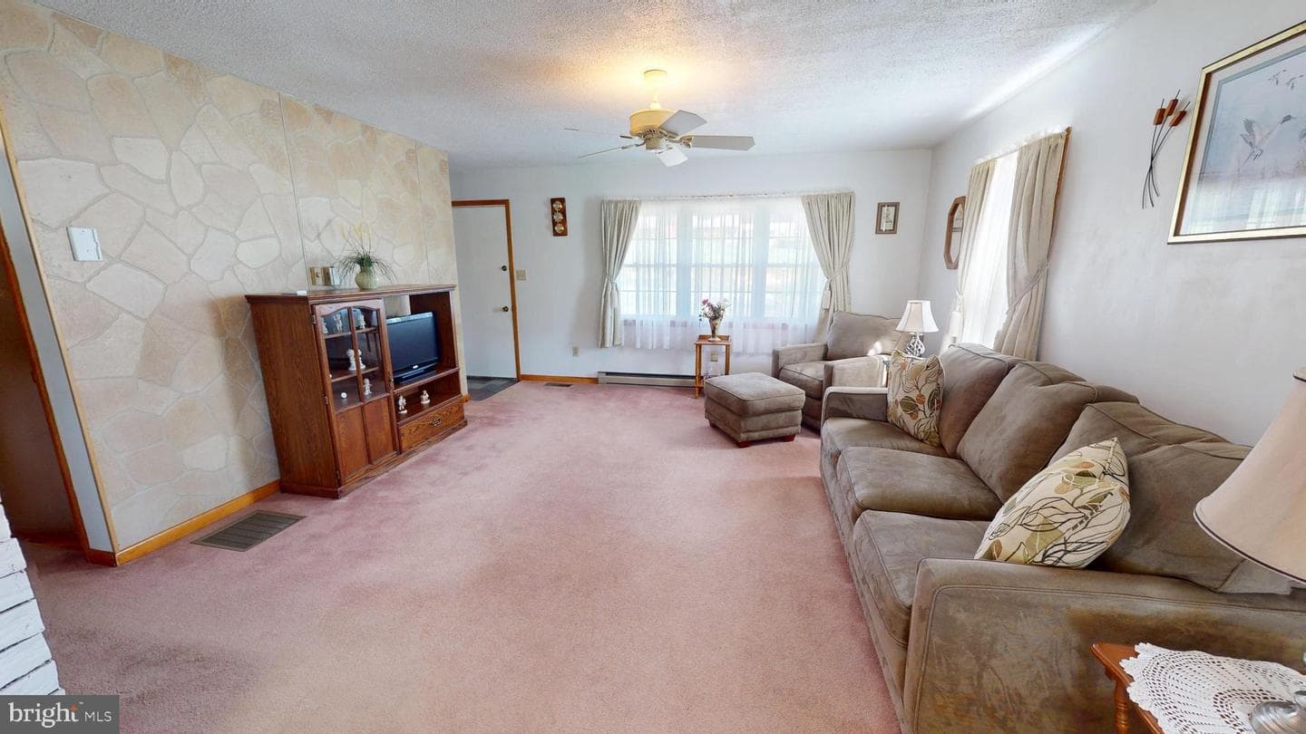 196 Scenic Drive photo 7